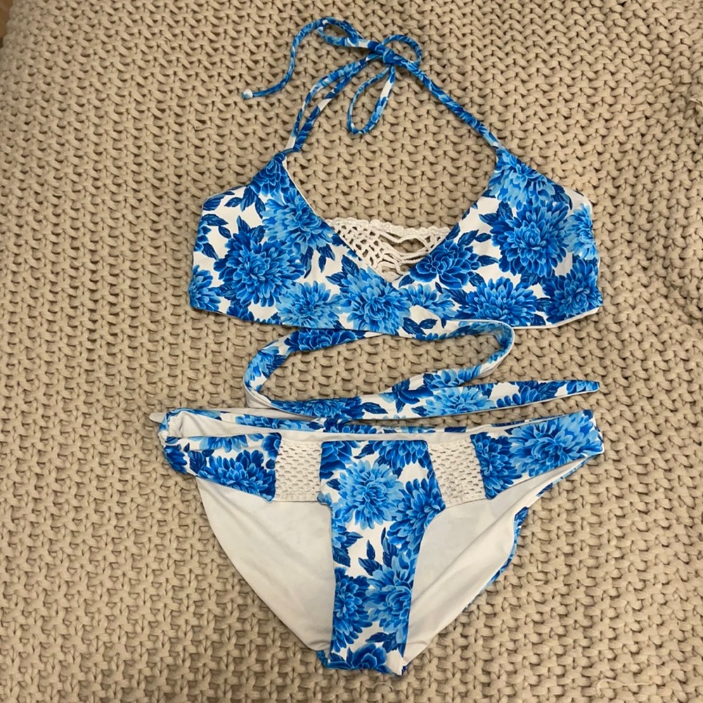 Frankies Bikini